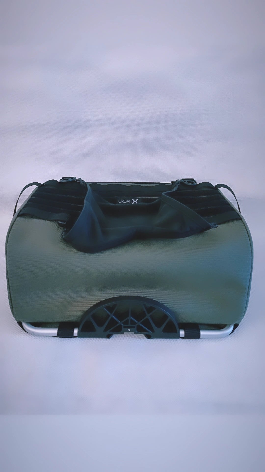UrbanX® Picnic Basket